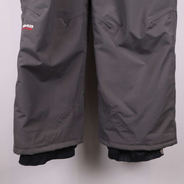 Nederdelen av byxben med förstärkta benslut