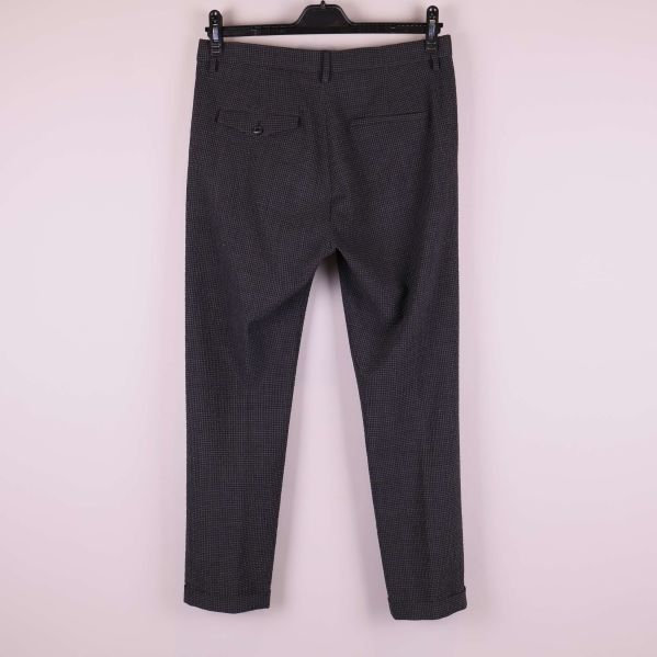 Rutiga kostymbyxor med regular fit, baksida