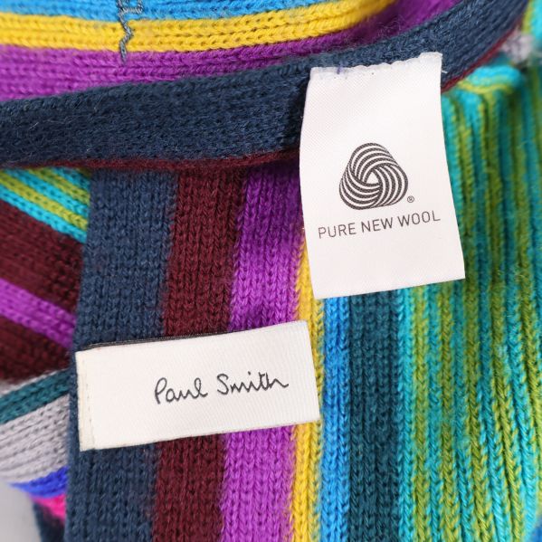 Närbild på etiketter, Paul Smith och ren ny ull