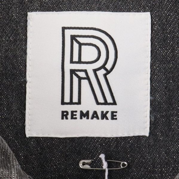 Logotypen Remake på denimjackan