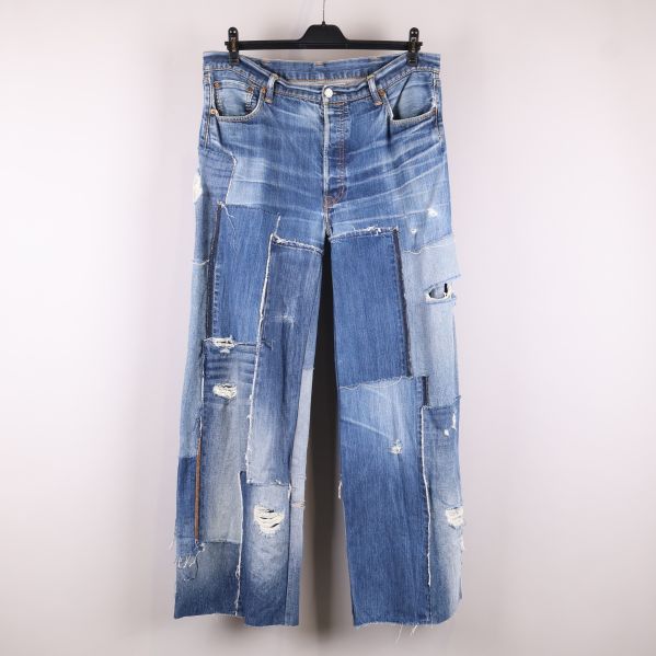 Jeans framifrån