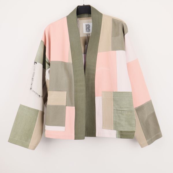 Framsida av patchwork jacka med fickor