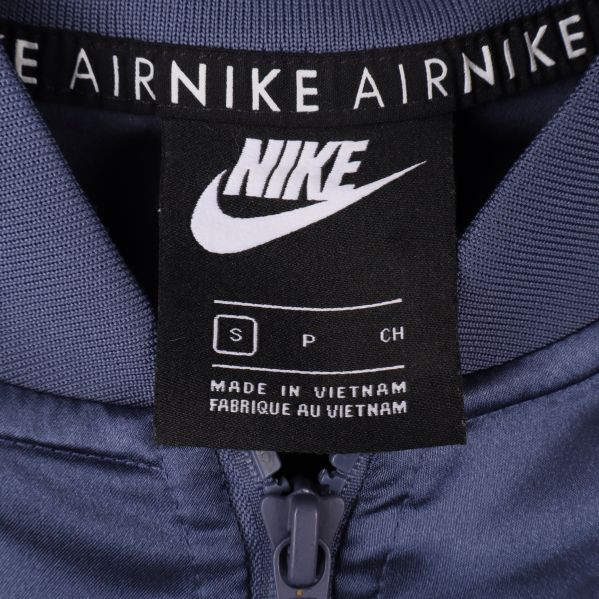 Nike logotyp och storleksetikett