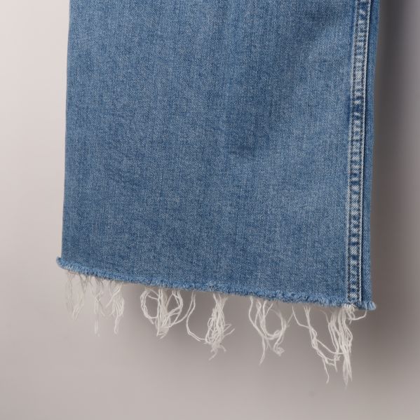 Jeans med rå nederkant