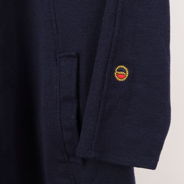 Kappärm med ficka och broderad logo
