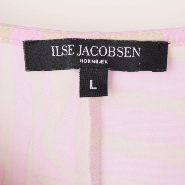 Märke: Ilse Jacobsen på klänningen