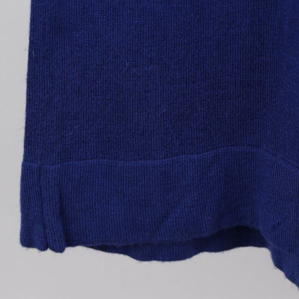 Närbild av klänningens fåll