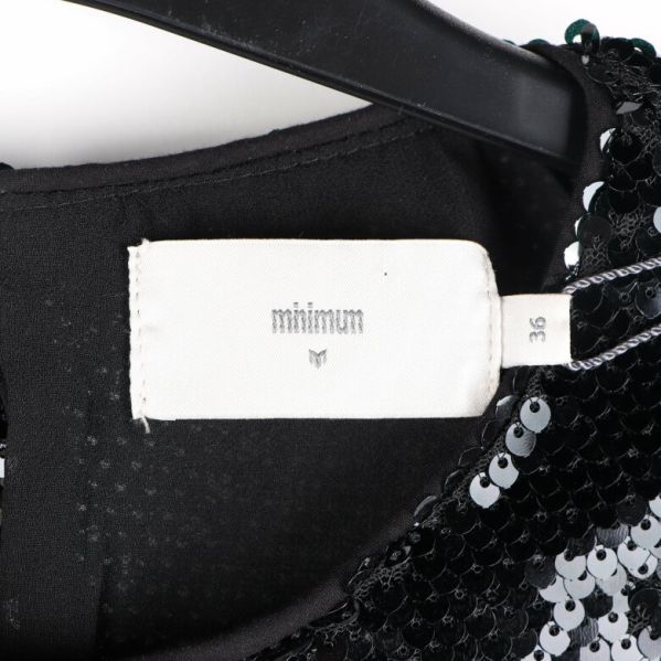 Närbild på etikett med märket Minimum