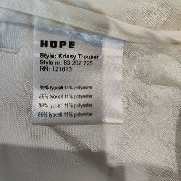 Hope materialetikett med lyocell och polyester
