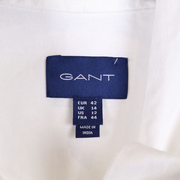 Storleksetikett visar storlek EUR 42