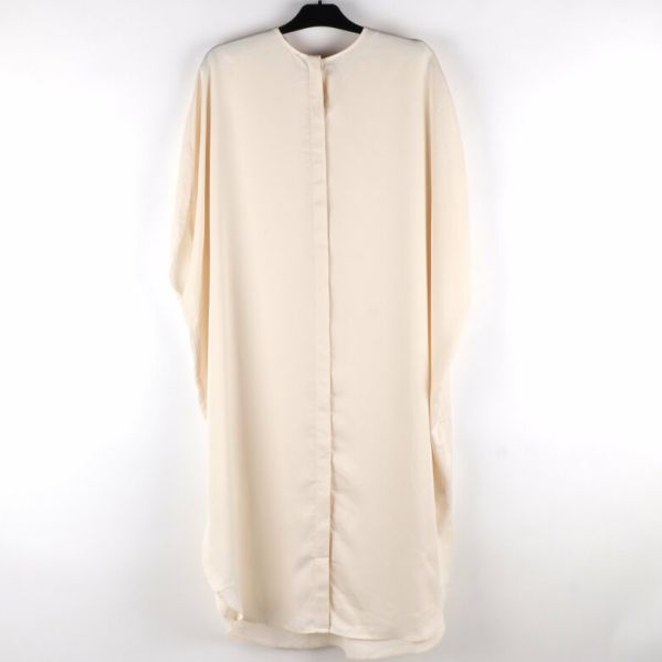 Lång beige kaftan klänning, bakifrån