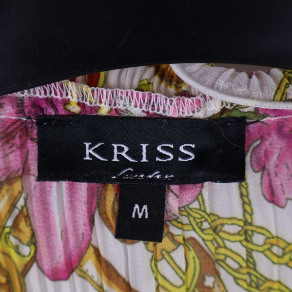 Label Kriss Sweden på blus med M-storlek