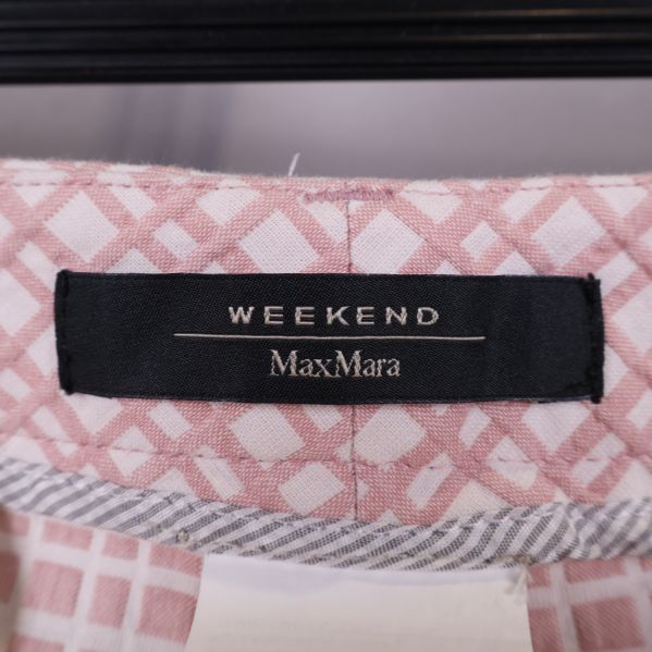 Märkesetikett med Weekend Max Mara