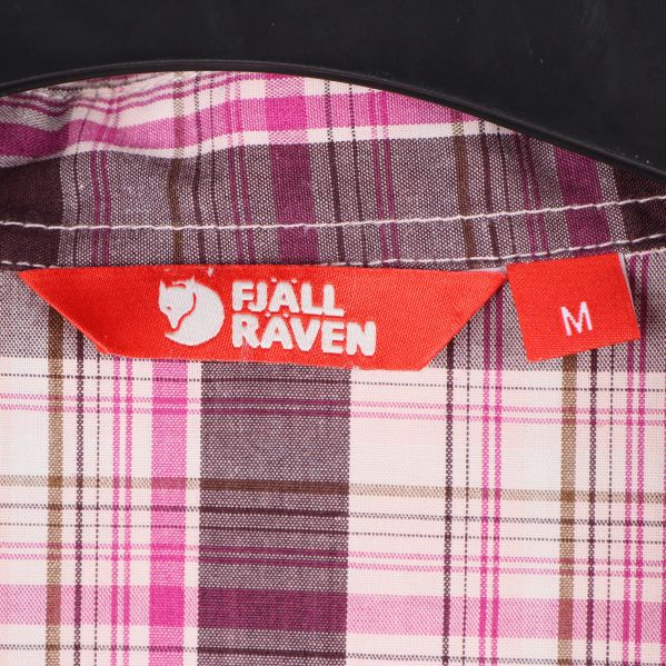 Fjällräven logotyp och storlek på etiketten