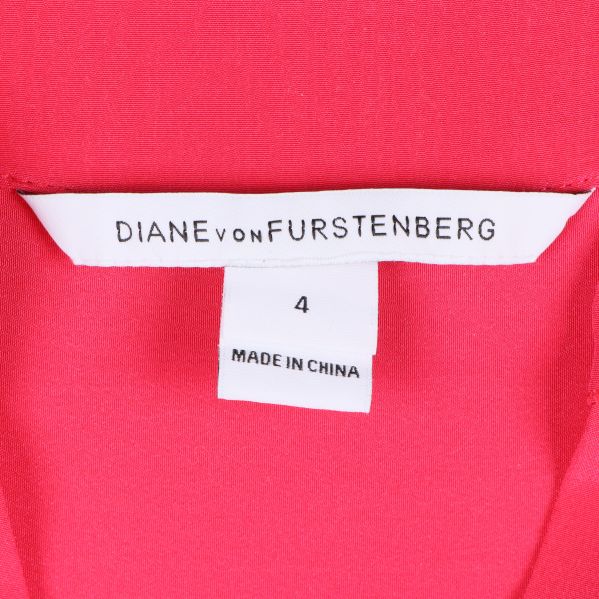 Märkeslapp: Diane von Furstenberg