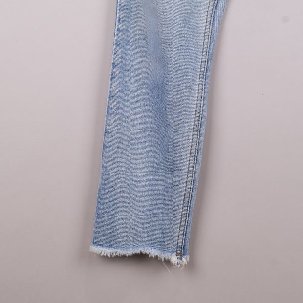 Jeansbens med råa fransar