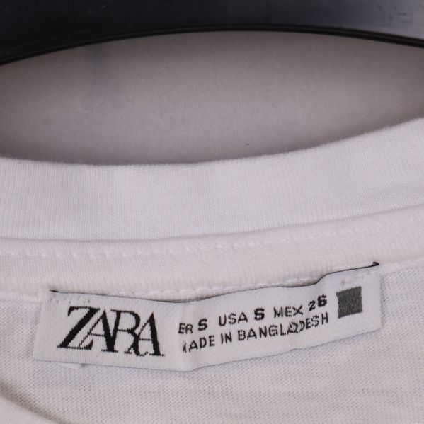 Zara-logotypen på klädetikett