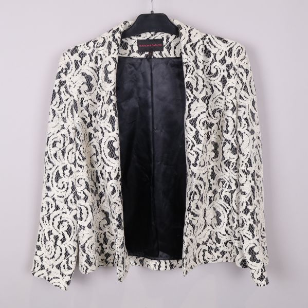 Blazer öppen för visning av foder