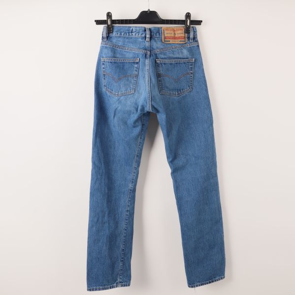 Baksida av blå jeans
