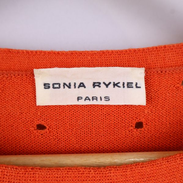 Sonia Rykiel märkesetikett på tröja