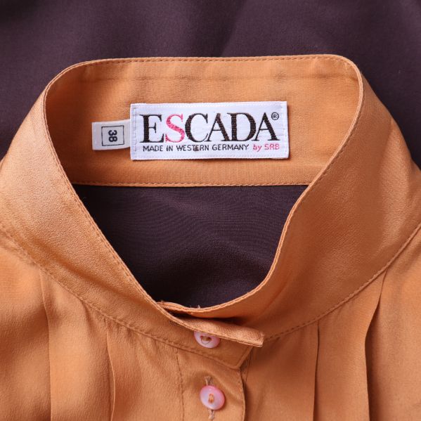 Escada märkesetikett