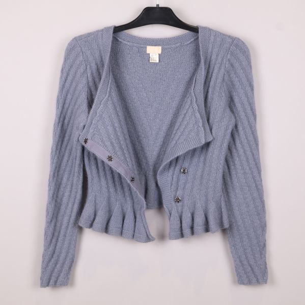 Öppen grå ribbstickad cardigan med knappar