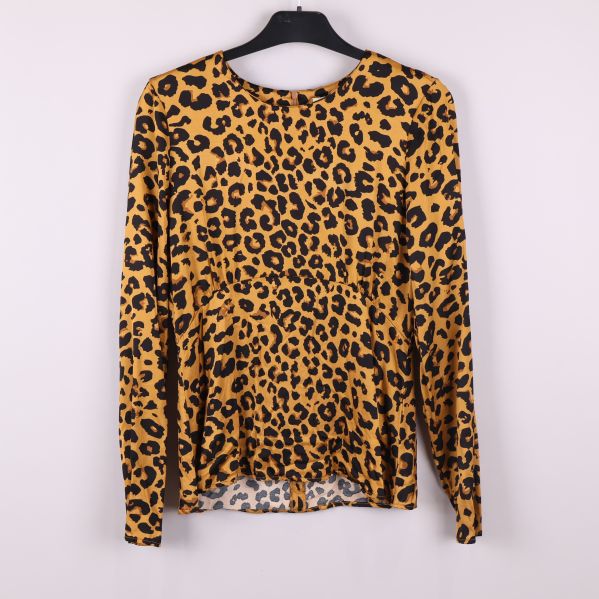 Leopardmönstrad långärmad topp framifrån 