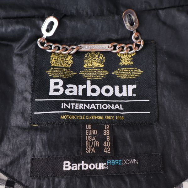Barbour International märkesetikett och storleksinfo