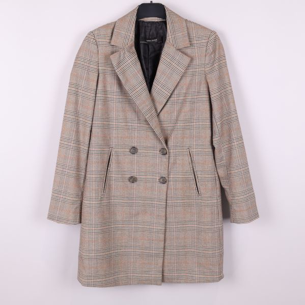 Kavajkappa med rutigt mönster och dubbelknäppning fram