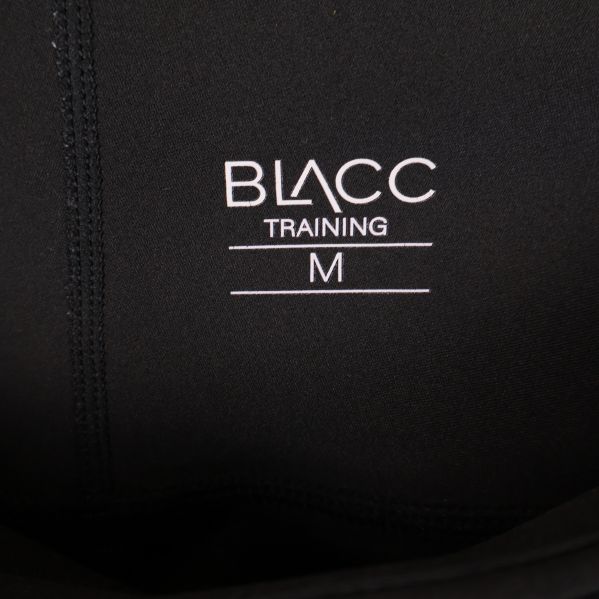 Storleksmärkning och logga BLACC Training M invändigt