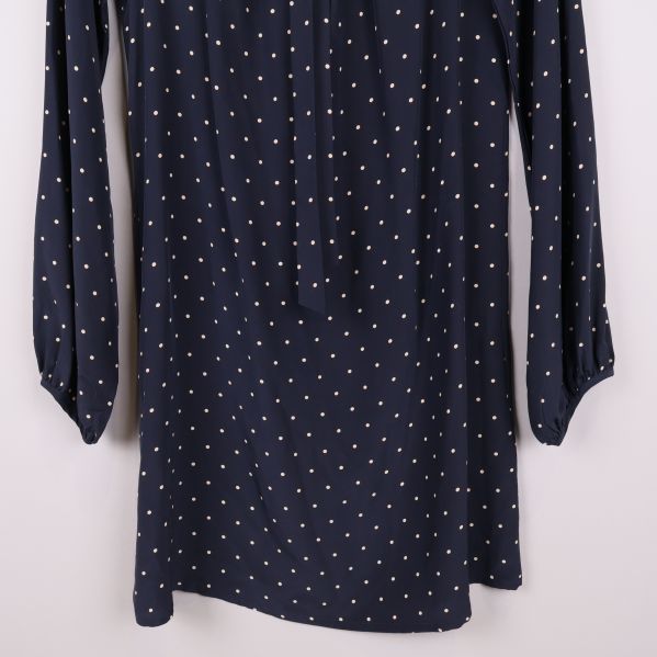 Närbild på klänningen