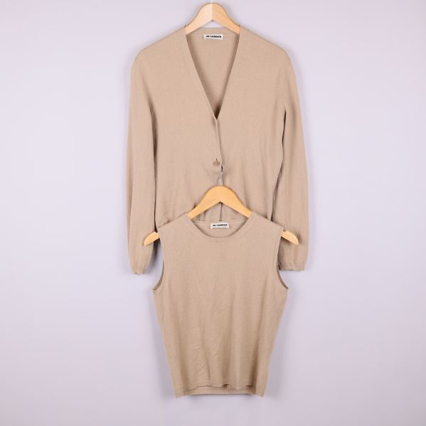 Beigt stickat set med kofta och ärmlös topp 