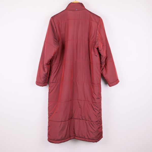 Lång  dunkappa sedd bakifrån 