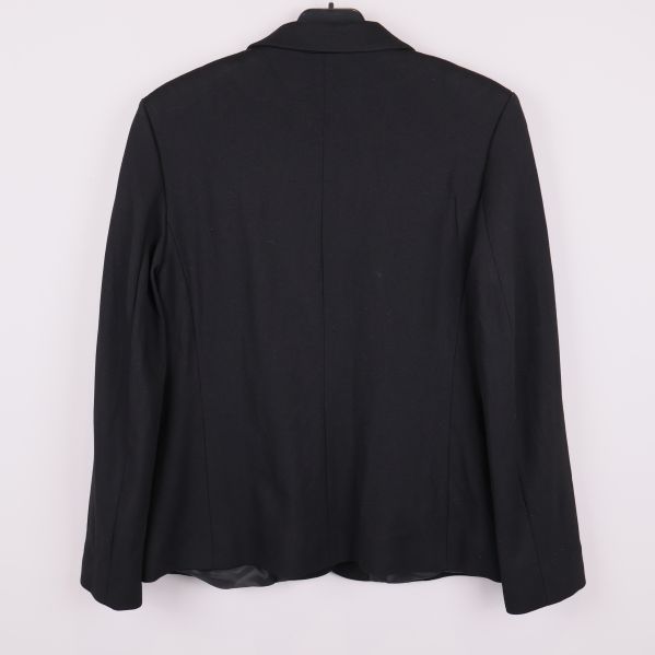 Svart kavaj från Dagmar bakifrån