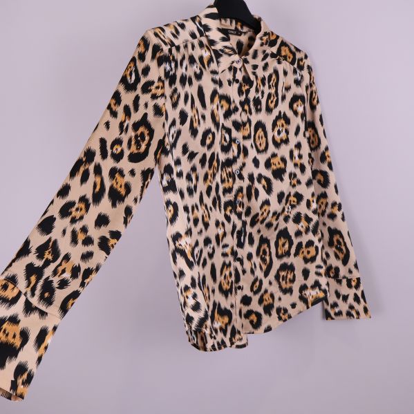 Leopardmönstrad skjorta