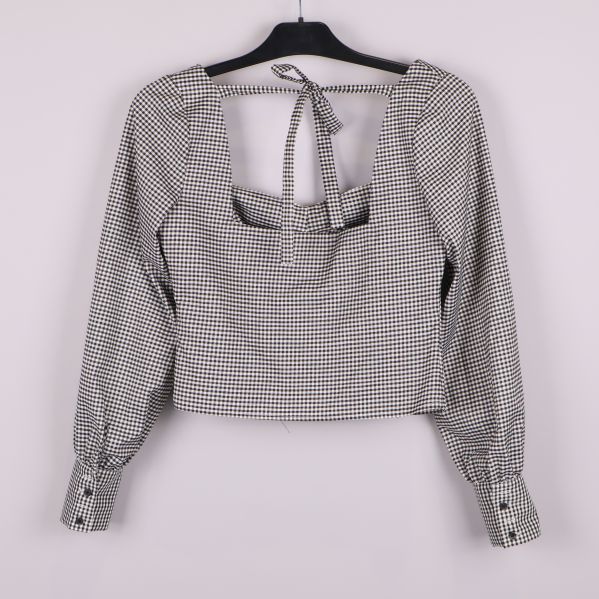 Rutig topp med knytband bak och öppen rygg