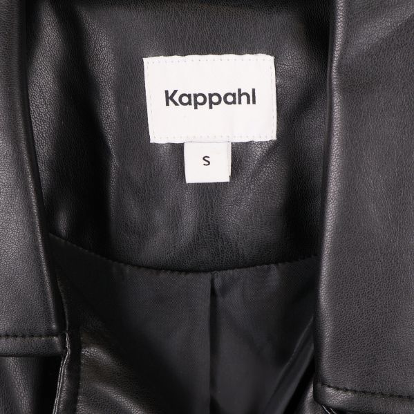 Närbild på etiketten inuti jackan från Kappahl