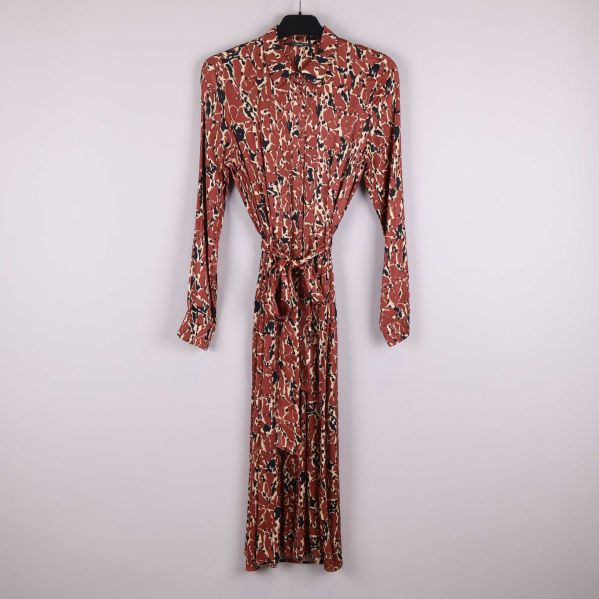 Elegant knytskärp för anpassad passform