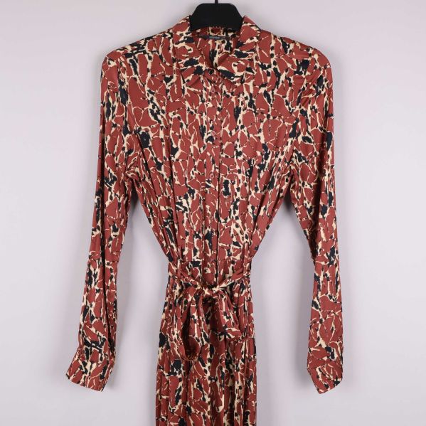 Mönstrad helklänning