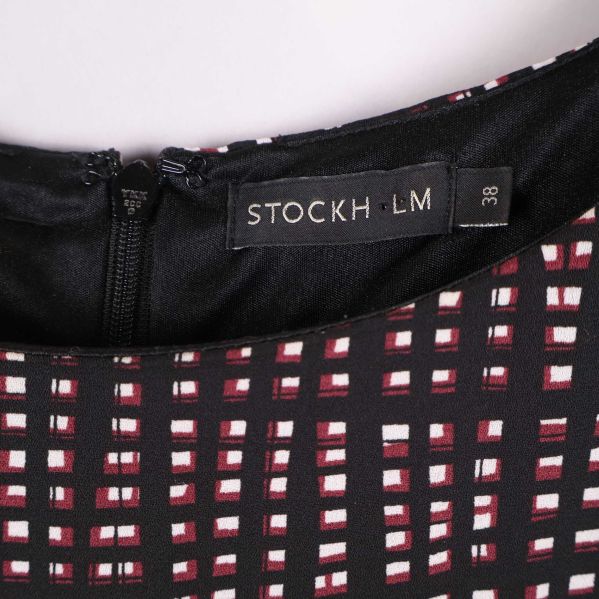 Etikett med varumärke