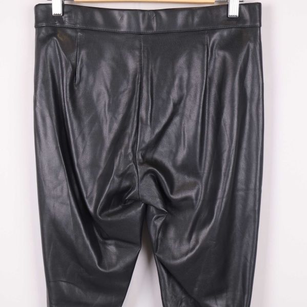 Invändig ZARA-etikett