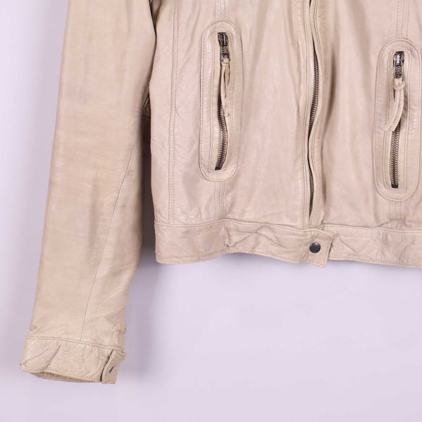 Nedre framdel och manschett