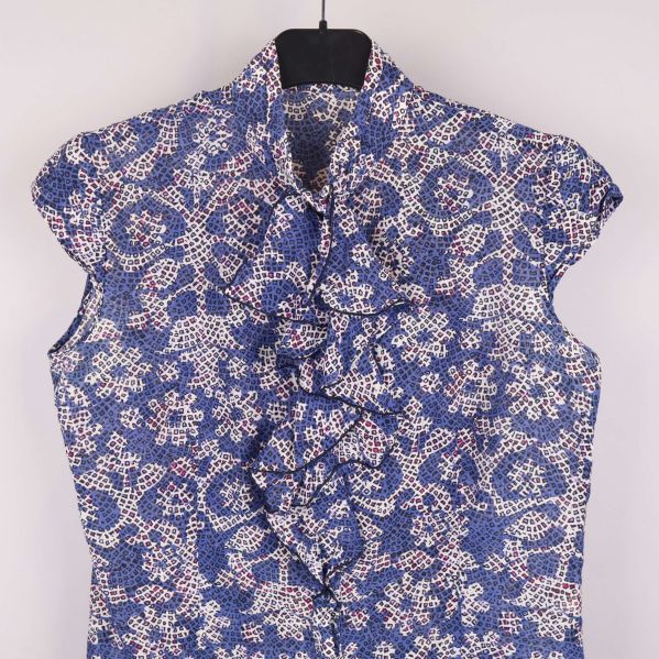 Volanger och blommönster