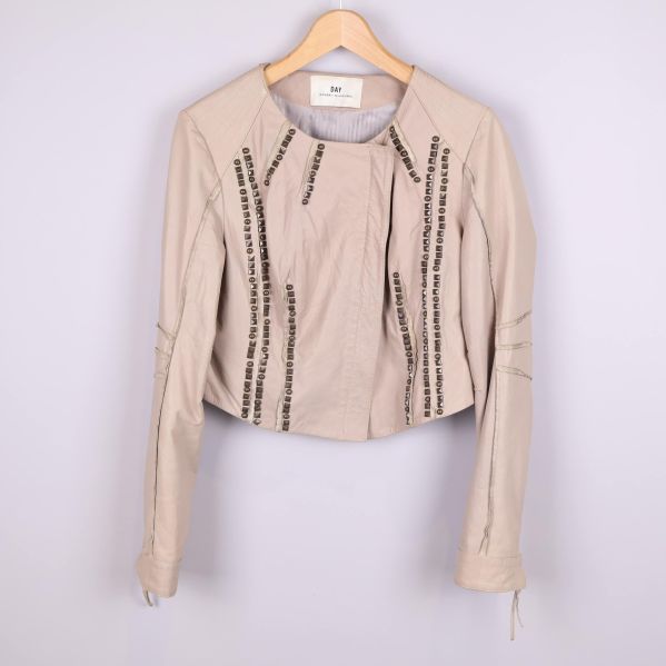 Helbild på jackans framsida