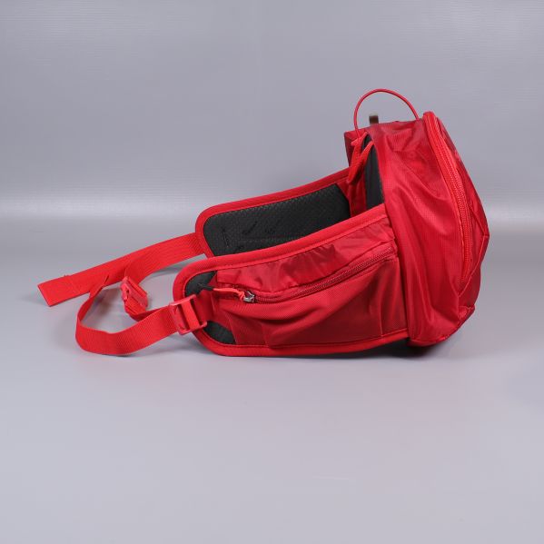 Sido­vy på midjeväska med extra fack