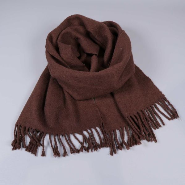 Brun kashmirhalsduk löst lindad