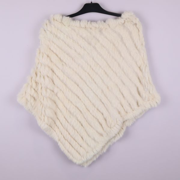 Gräddvit pälsponcho, baksida