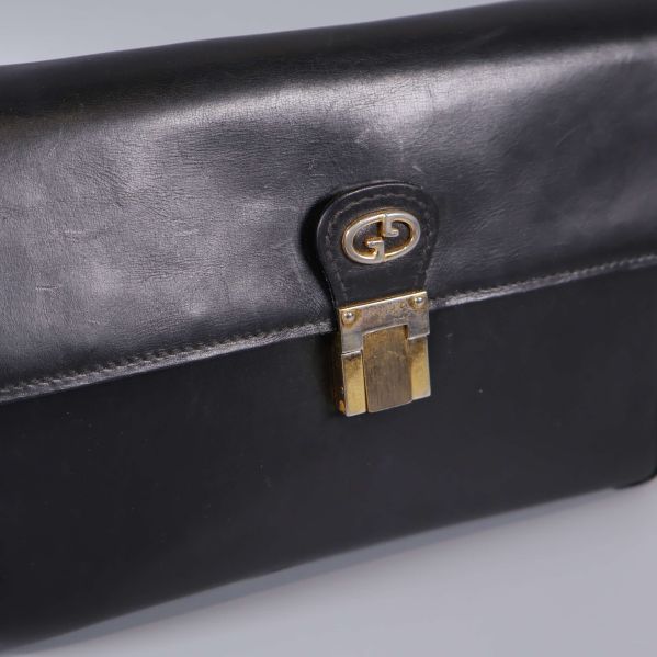 Närbild av metallås