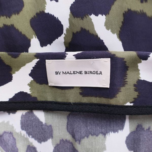 By Malene Birger etikett på insidan av kjolen