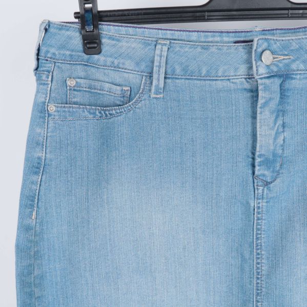 Detaljerad sömnad fram